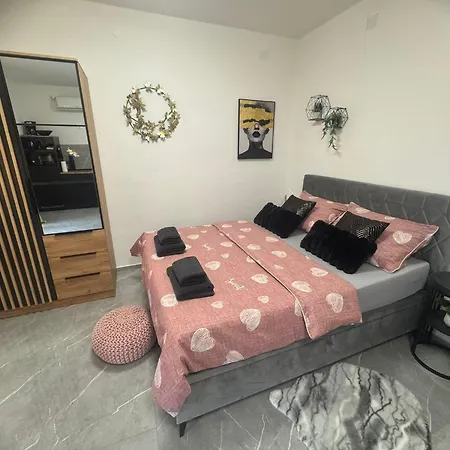 Bruno Apartamento Jurandvor