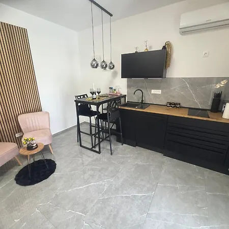 Bruno Apartamento Jurandvor